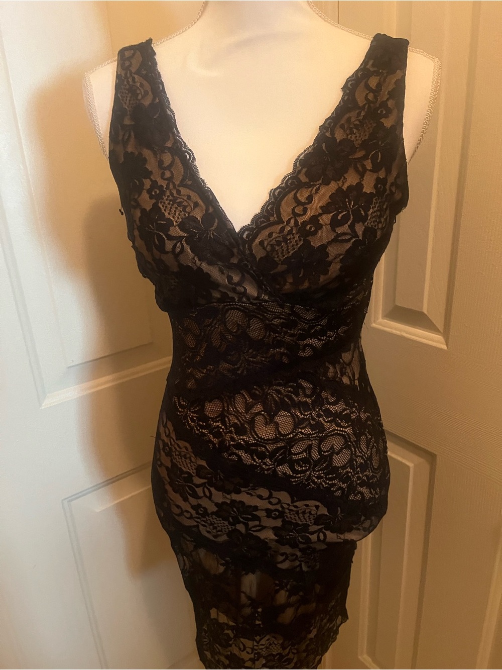 Windsor Black Lace V-Neck Chemise